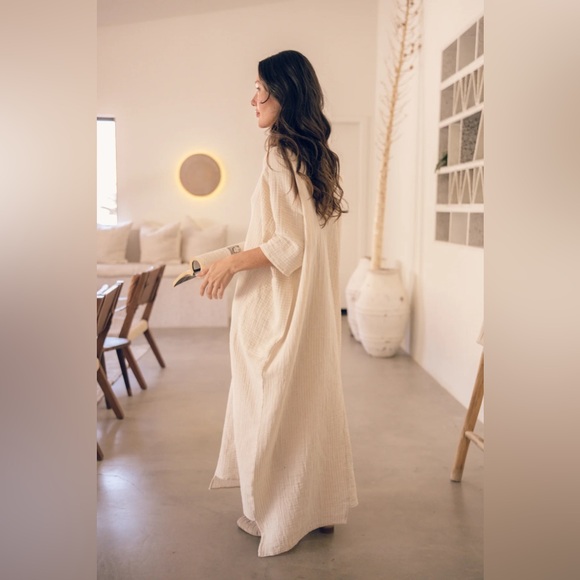 Ivory tunic - Picture 2 of 7